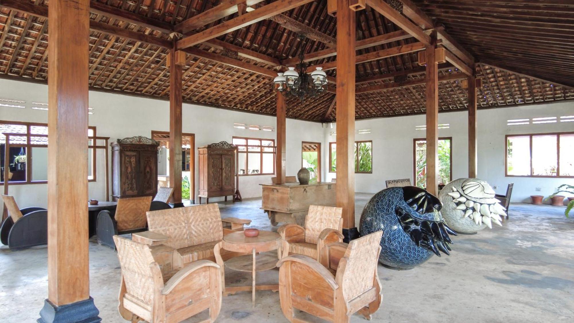 Tanjungtirto Ohmmstay - Rumah Pendopo מראה חיצוני תמונה